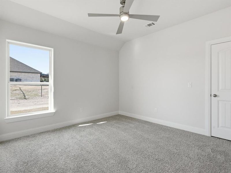Spacious, unfurnished interior of a new home in , Weatherford (Image 37).