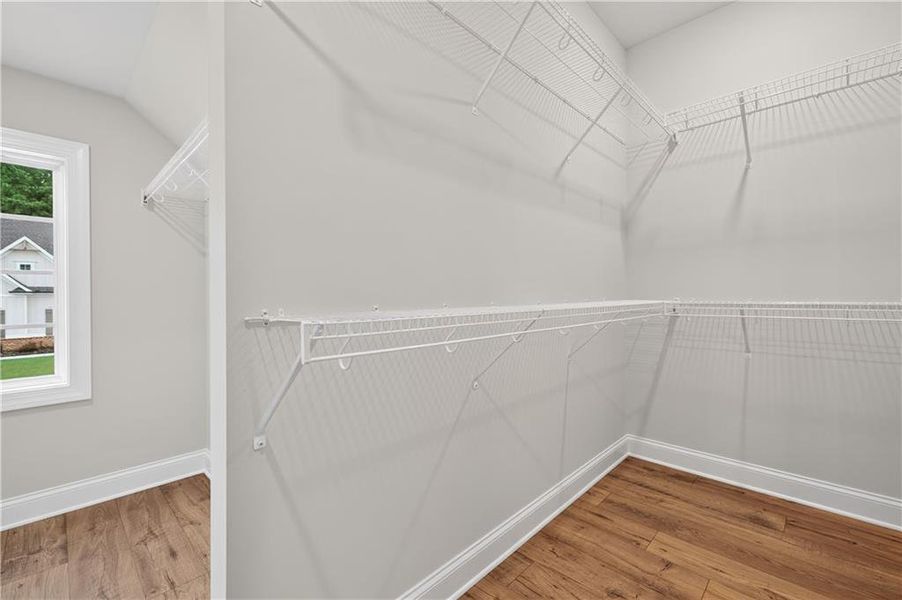 Spacious, unfurnished interior of a new home in , Jefferson (Image 18).