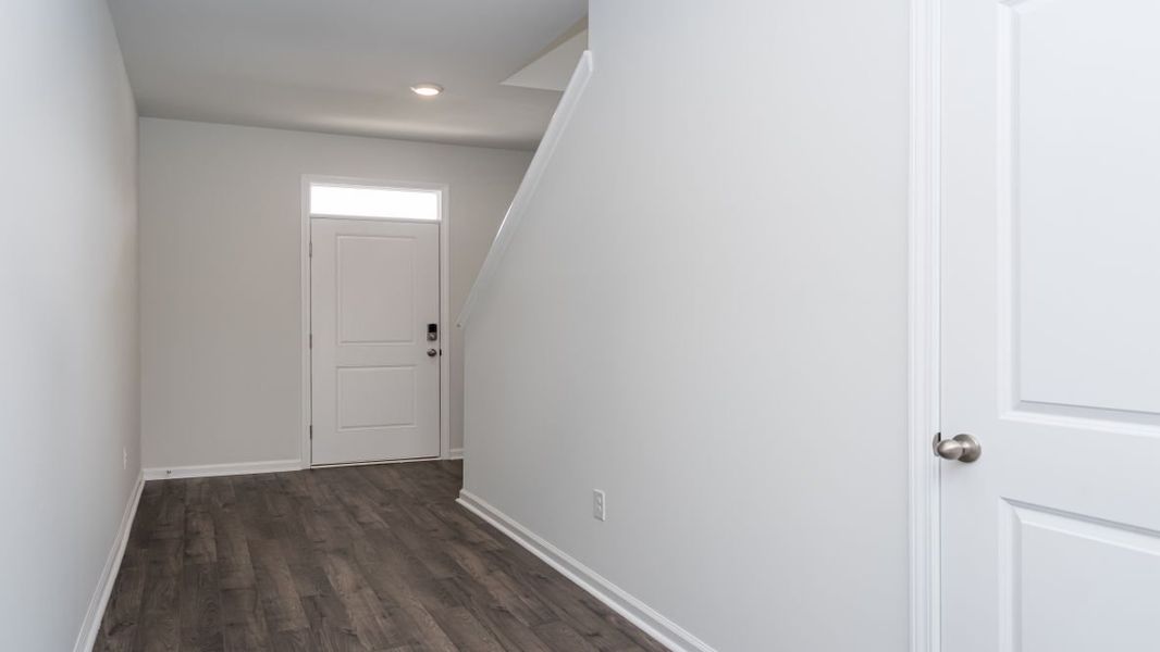 Representative unfurnished interior of a home built from the ROBIE by D.R. Horton in Island Green, Myrtle Beach (Image 20).