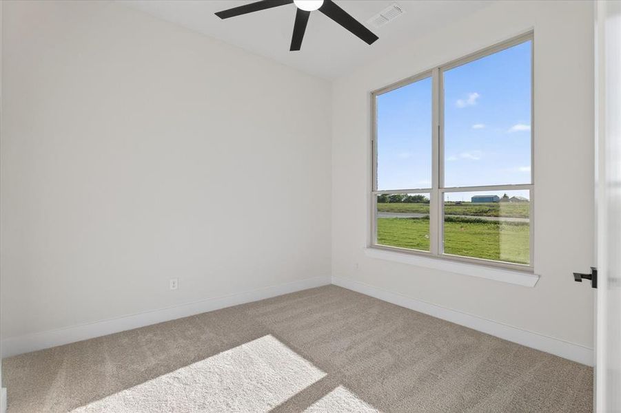 Spacious, unfurnished interior of a new home in , Celeste (Image 21).