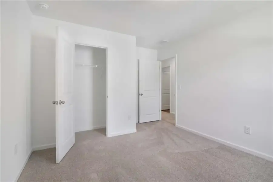 Spacious, unfurnished interior of a new home in Langston Reserve, Cartersville (Image 25).