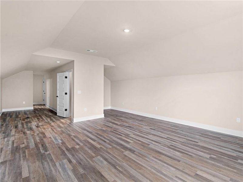 Spacious, unfurnished interior of a new home in , Mansfield (Image 39).