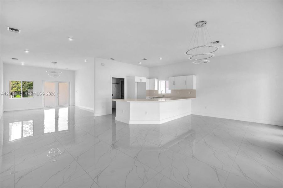Spacious, unfurnished interior of a new home in , Homestead (Image 28).