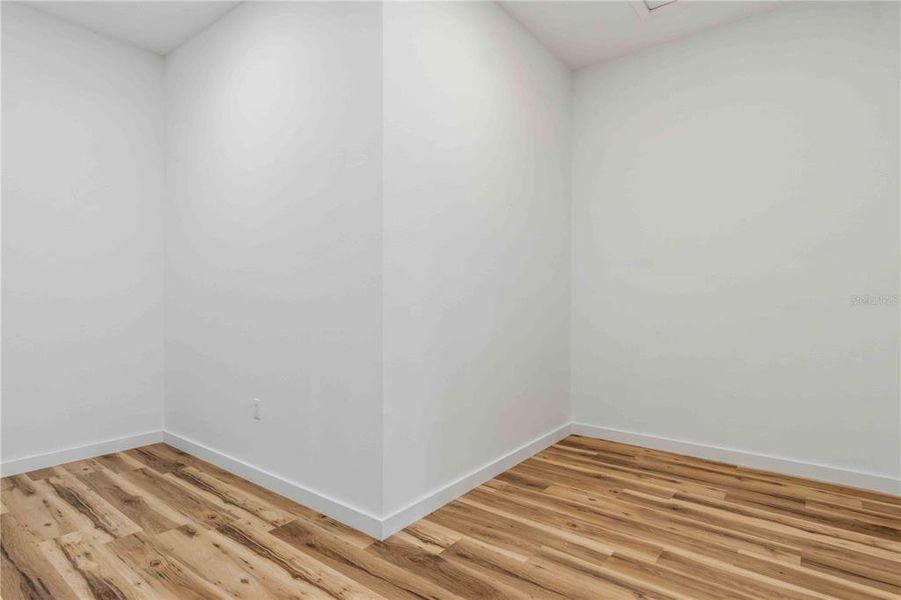 Spacious, unfurnished interior of a new home in , Punta Gorda (Image 52).