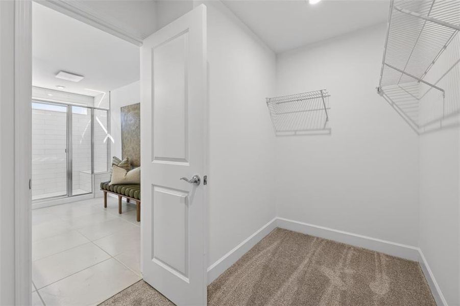 Spacious, unfurnished interior of a new home in Linden Grove, Powder Springs (Image 22).