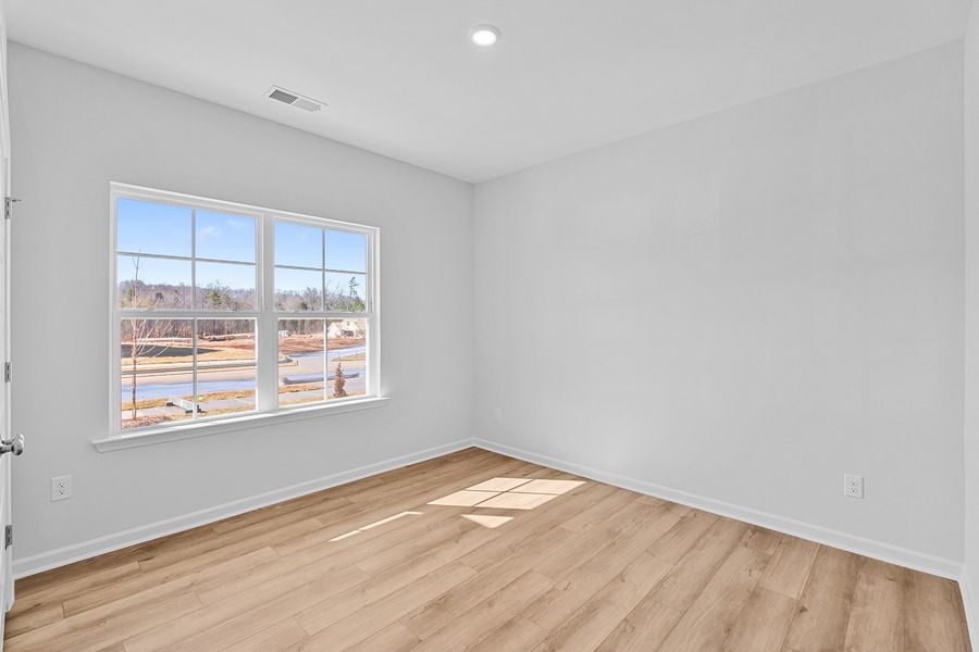 Spacious, unfurnished interior of a new home in Brayden, Advance (Image 24).