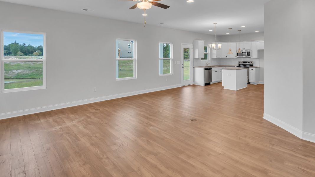 New Home in Conway, SC.  - Slide 8