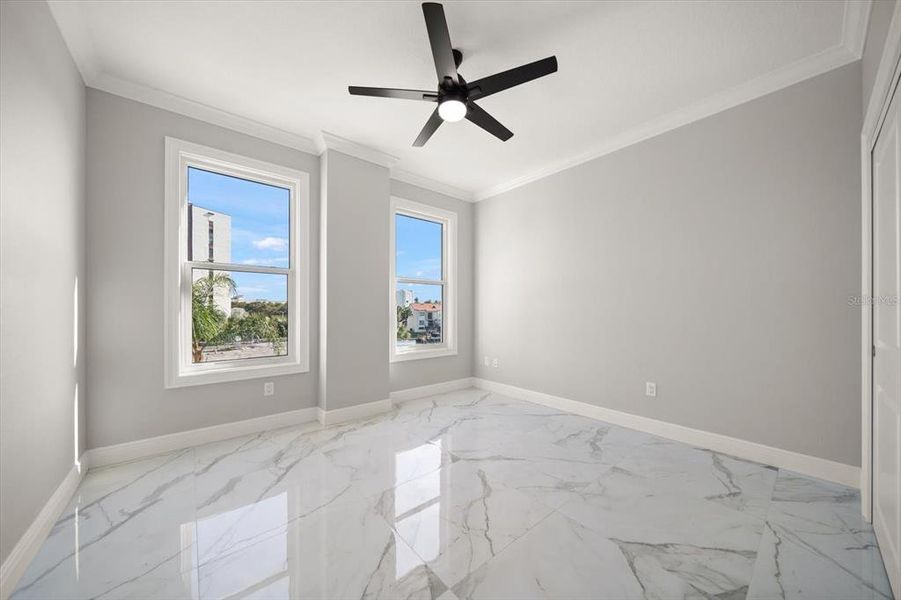 Spacious, unfurnished interior of a new home in , Clearwater (Image 31).