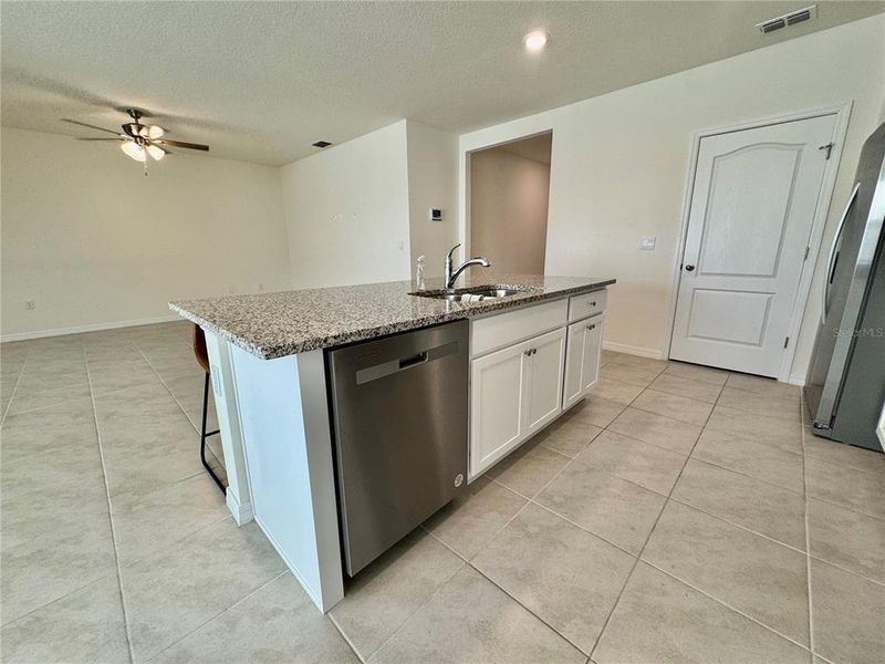 Furnished interior view inside a new home in Eden Hills, Lake Alfred (Image 5).