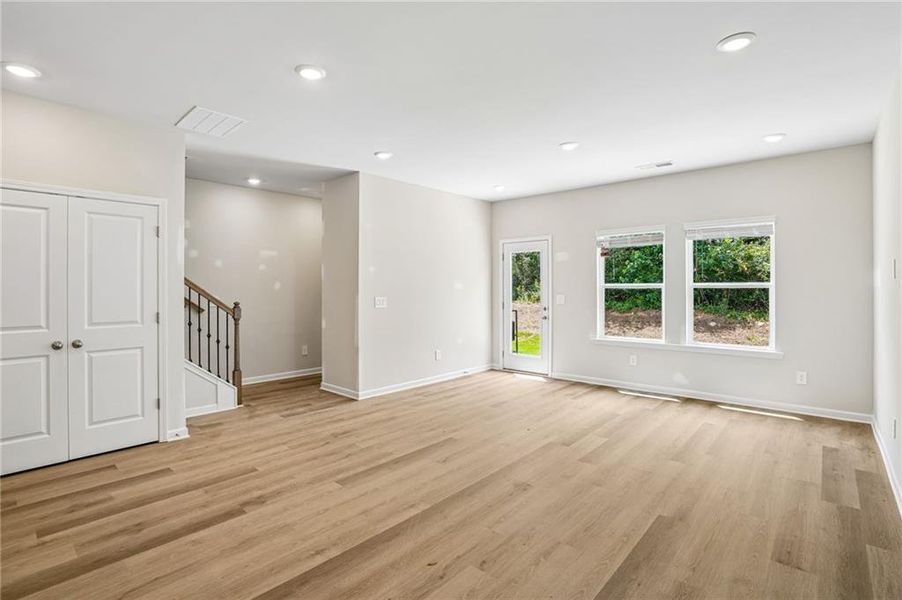 Spacious, unfurnished interior of a new home in Artisan Walk, Fairburn (Image 28).