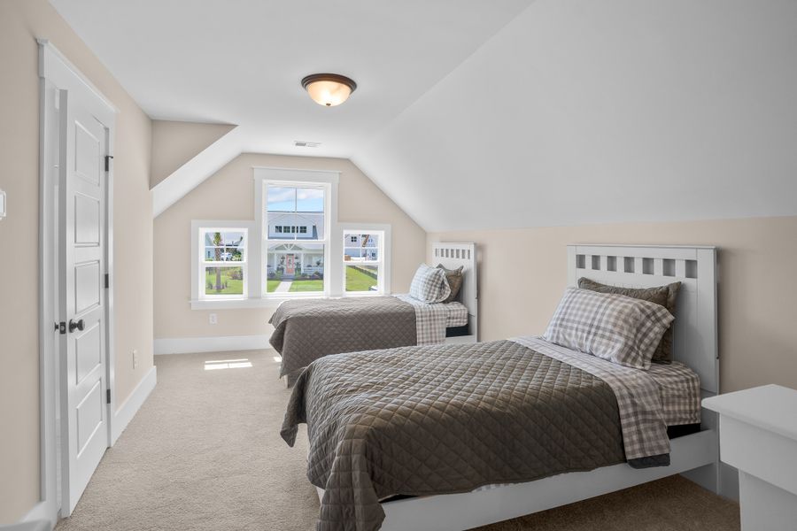 Representative furnished interior of a home built from the Jamestown by Bill Clark Homes in Riverside Cove, Wilmington (Image 27).