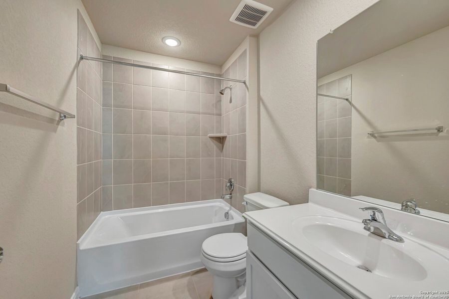 Image 66 of a home in Park Place.