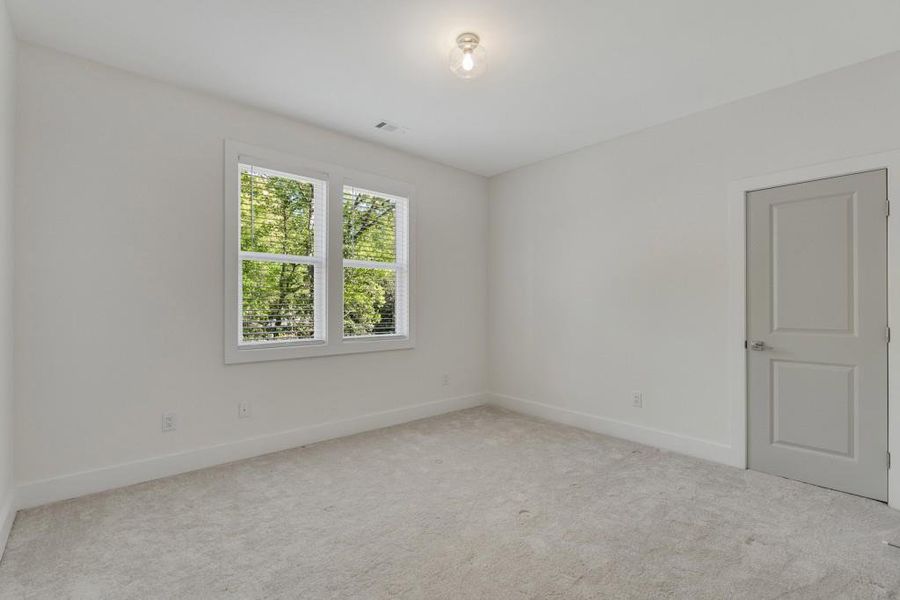 Spacious, unfurnished interior of a new home in , Atlanta (Image 56).