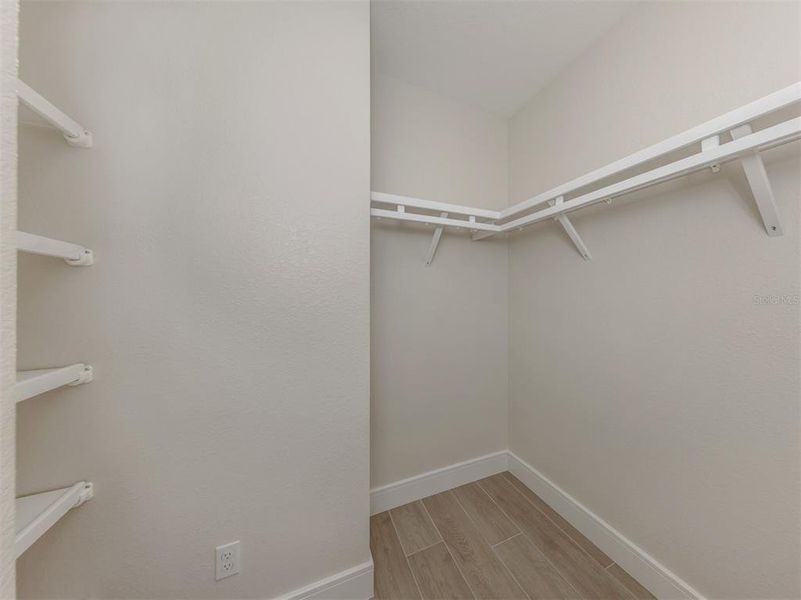 Spacious, unfurnished interior of a new home in , Venice (Image 21).