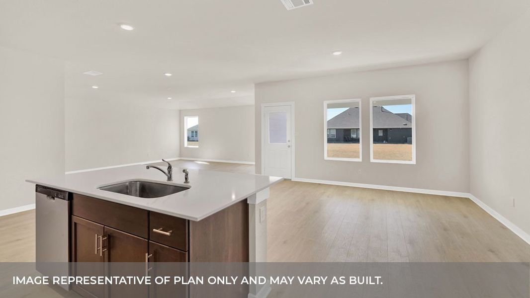 Spacious, unfurnished interior of a new home in Hartland Ranch, Lockhart (Image 19).