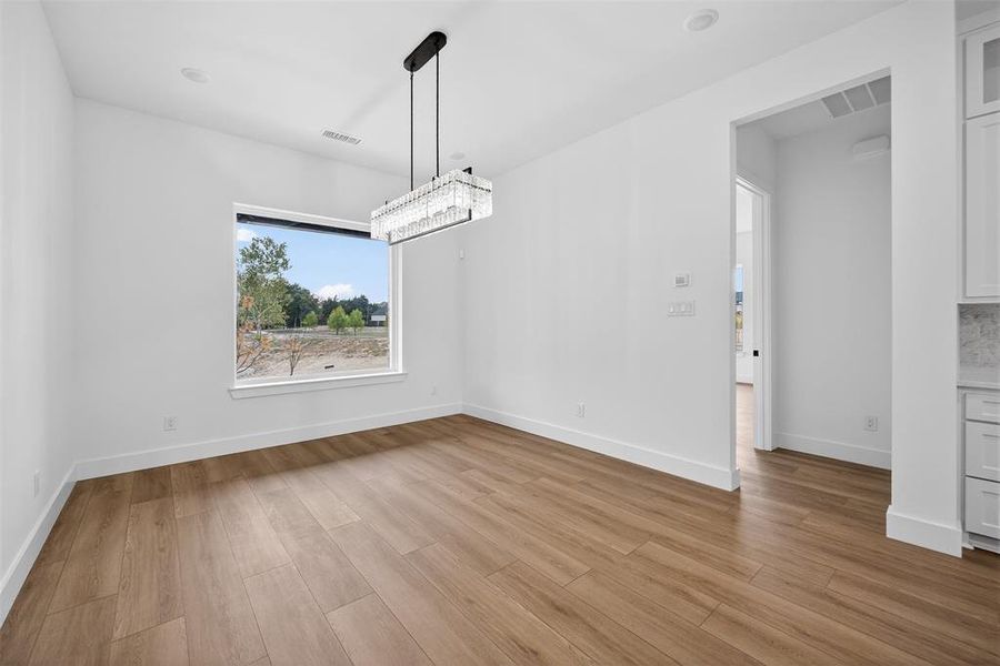 Spacious, unfurnished interior of a new home in , Ovilla (Image 29). Spacious, unfurnished interior of a new home in , Ovilla (Image 29).