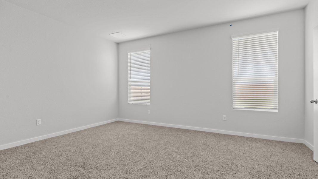 Spacious, unfurnished interior of a new home in Heritage Parks, Abilene (Image 13).