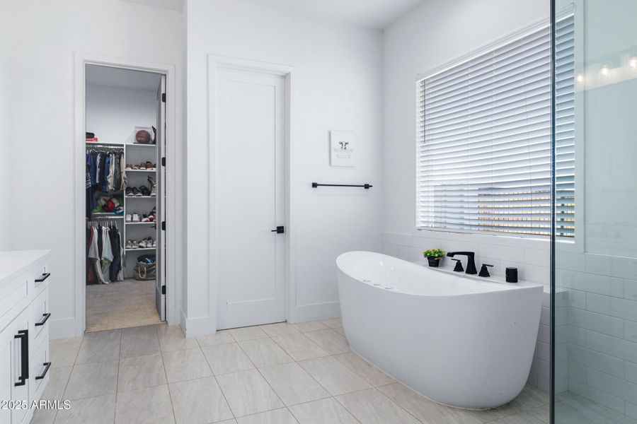 Owner's Suite Bathroom Owner's Suite Bathroom