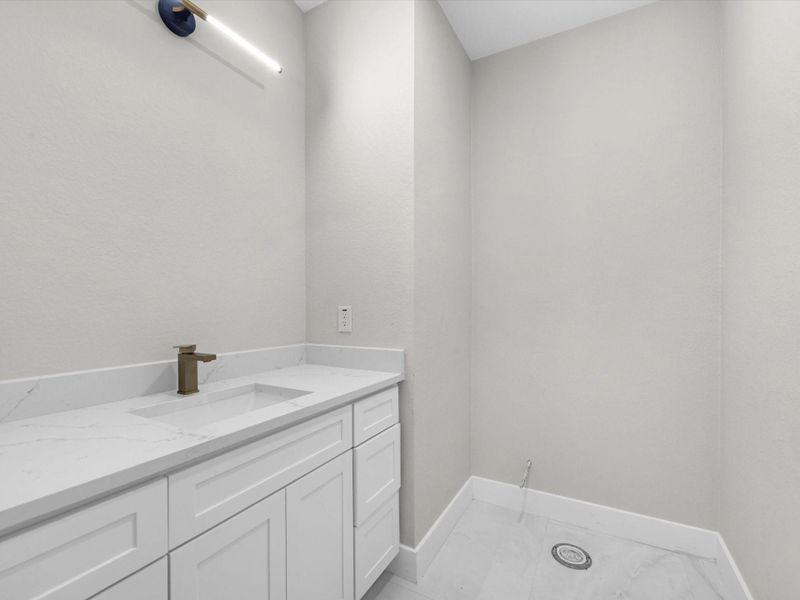 Image 28 of a home in .