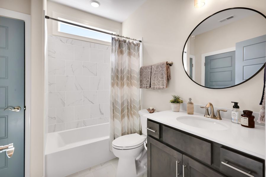 Representative furnished interior of a home built from the Bar Harbour I by Kent Homes in St. James, Southport (Image 126).