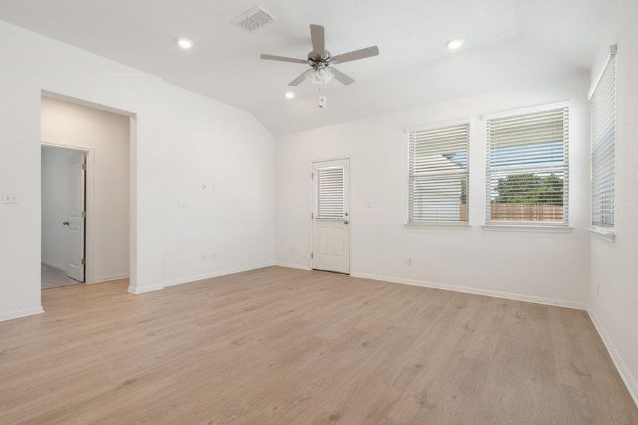 Not the actual home. Representative photo of a completed home of the same plan. Features will vary. Please confirm details with the New Home Consultant Not the actual home. Representative photo of a completed home of the same plan. Features will vary. Please confirm details with the New Home Consultant