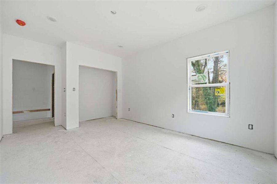 Spacious, unfurnished interior of a new home in , Atlanta (Image 21). Spacious, unfurnished interior of a new home in , Atlanta (Image 21).