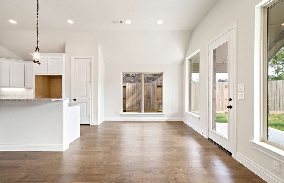 Representative unfurnished interior of a home built from the 2500 by Ravenna Homes in The Highlands 55′, Porter (Image 20). Representative unfurnished interior of a home built from the 2500 by Ravenna Homes in The Highlands 55′, Porter (Image 20).