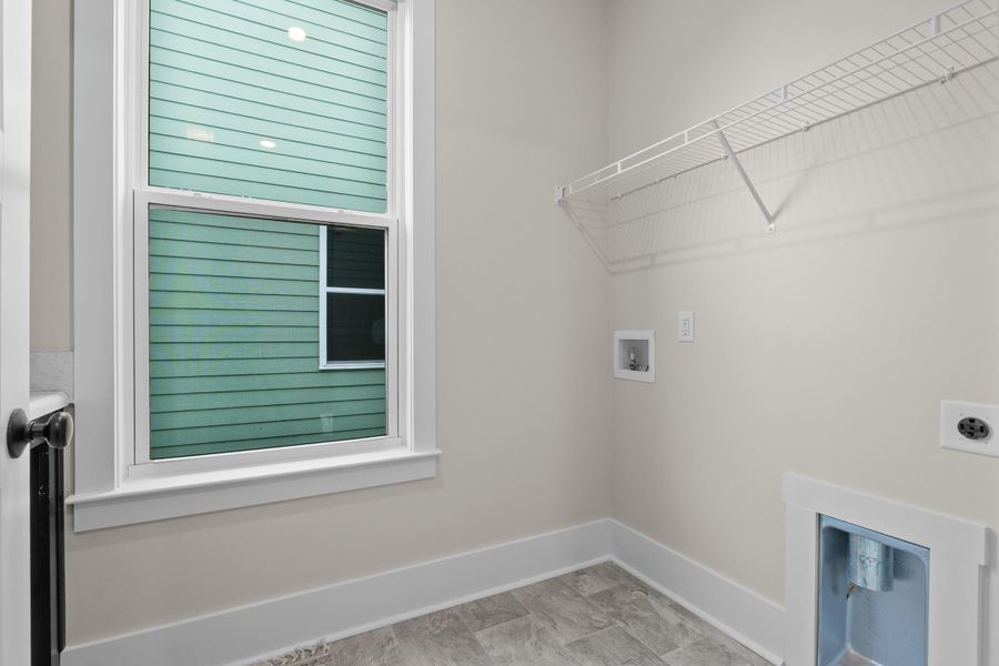 Spacious, unfurnished interior of a new home in , Ravenel (Image 40).