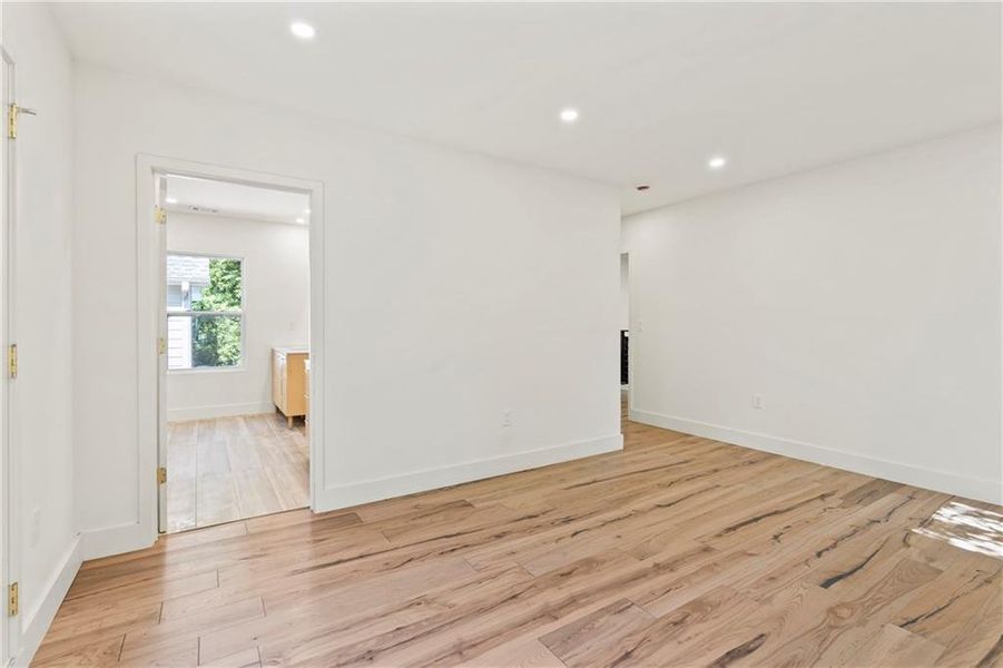 Spacious, unfurnished interior of a new home in , Atlanta (Image 54). Spacious, unfurnished interior of a new home in , Atlanta (Image 54).