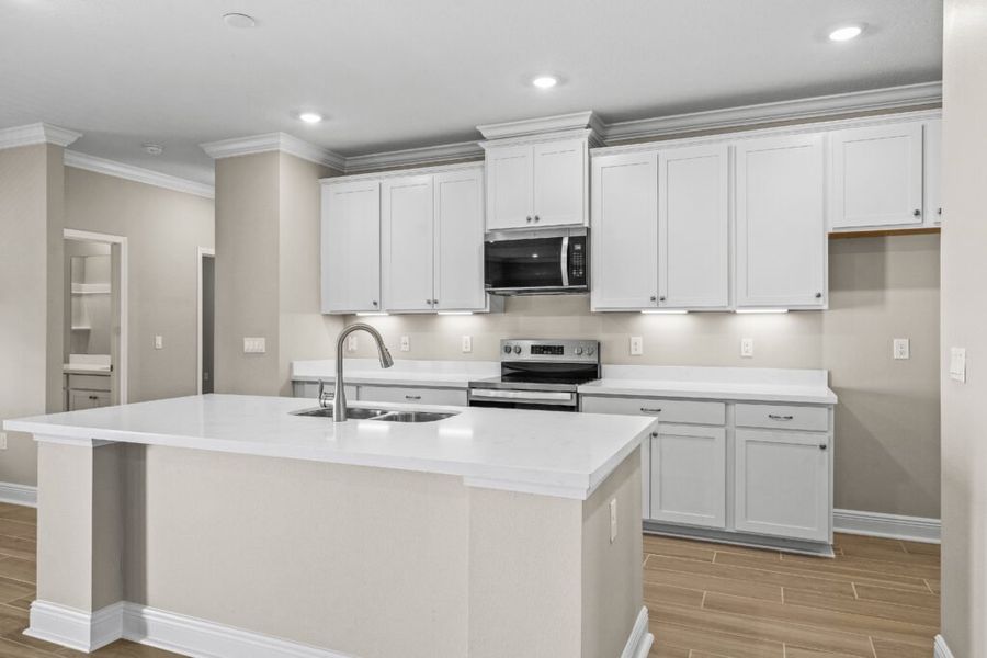 Furnished interior view inside a new home in Lake Merial, Panama City (Image 9). Furnished interior view inside a new home in Lake Merial, Panama City (Image 9).