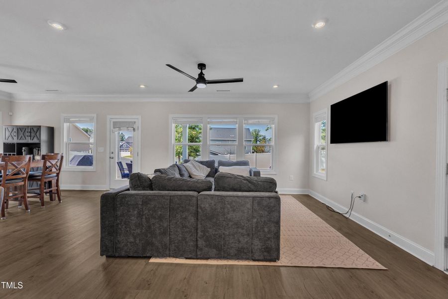 33-1301 Rose Finch-37