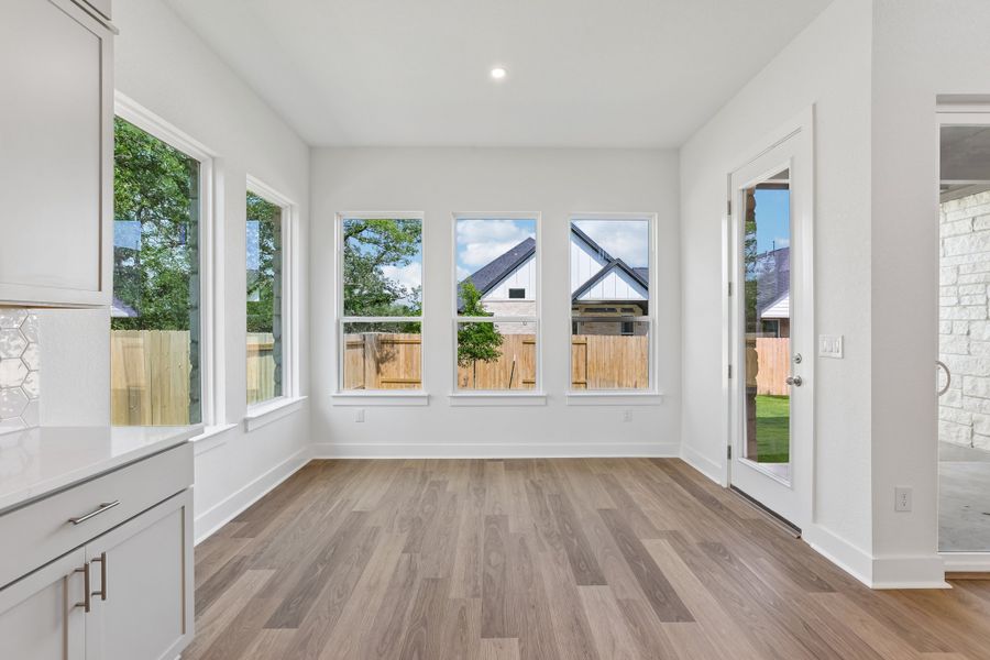 Spacious, unfurnished interior of a new home in Persimmon, Buda (Image 13). Spacious, unfurnished interior of a new home in Persimmon, Buda (Image 13).