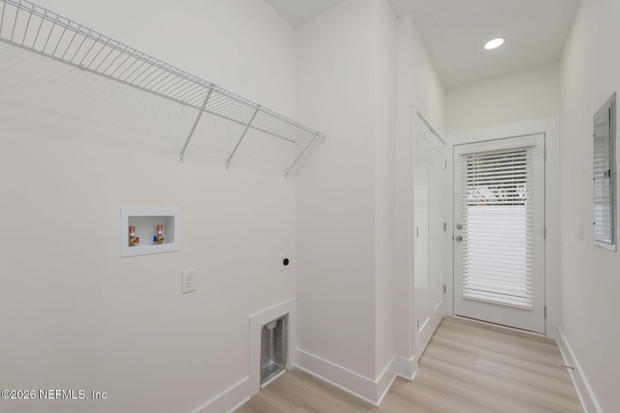 Spacious, unfurnished interior of a new home in , St. Augustine (Image 25).