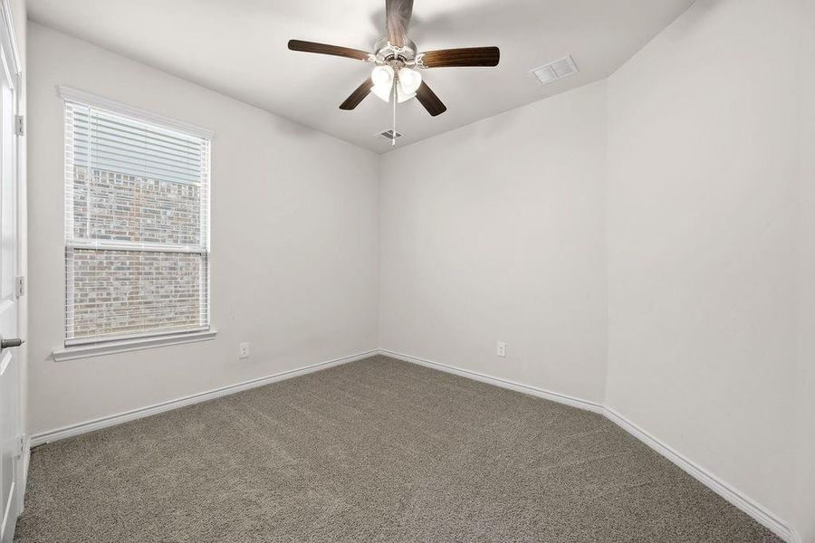 Spacious, unfurnished interior of a new home in , Aubrey (Image 21).