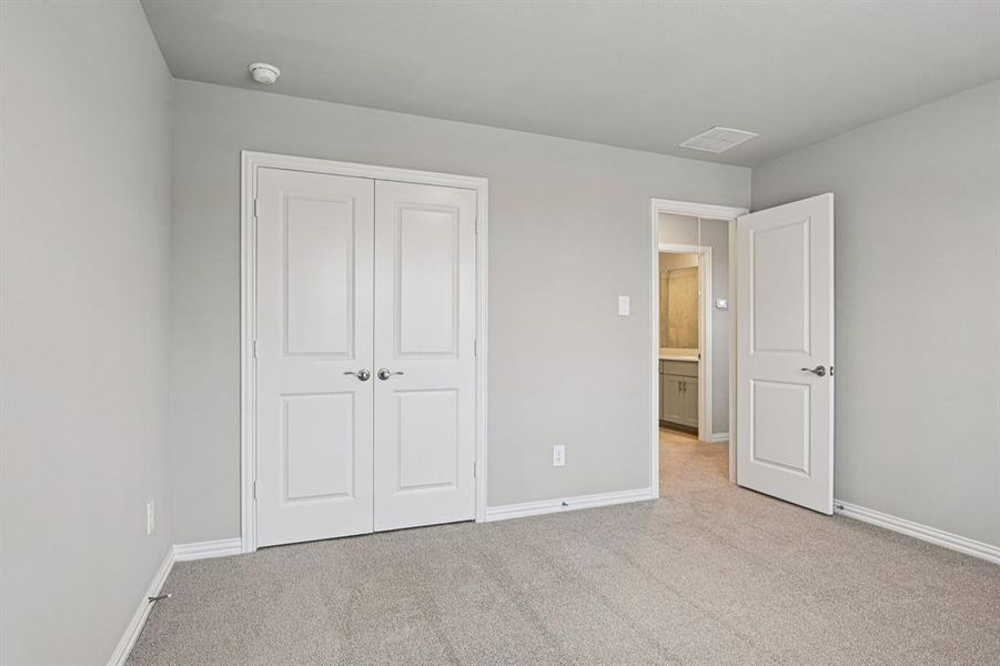 Photo is not of the actual home, but is an inspirational photo of builder’s model home and may depict options, furnishings, and/or decorator features that are not included.