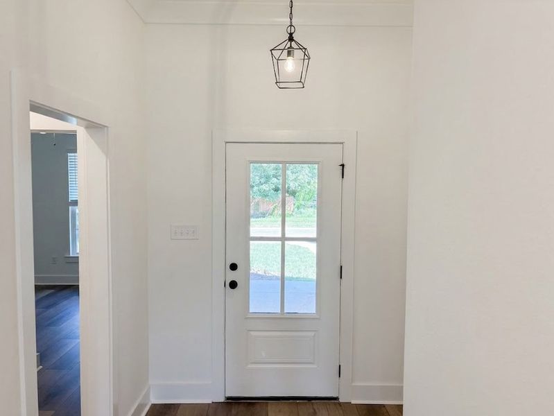 Spacious, unfurnished interior of a new home in Houston Place, Crestview (Image 17).