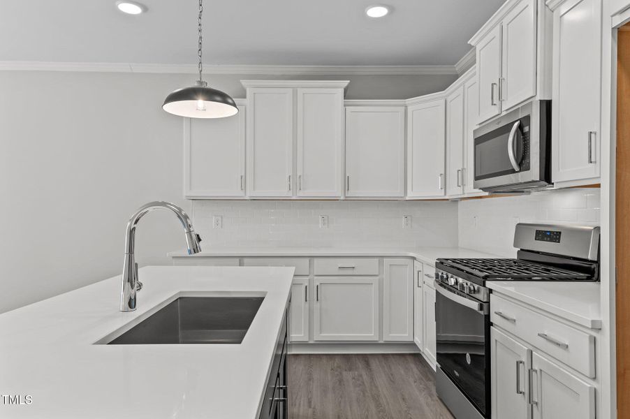 14-web-or-mls-DSC_6396 14-web-or-mls-DSC_6396