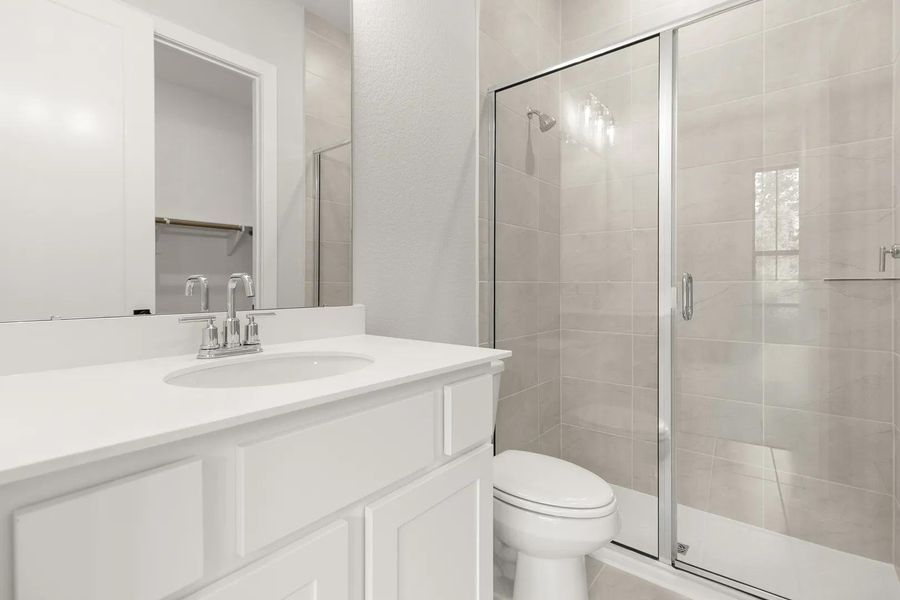 Eastland II F Bathroom 3