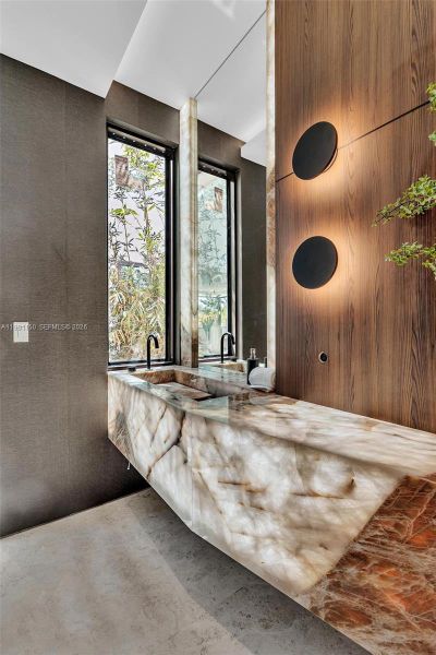 Image 16 of a home in .