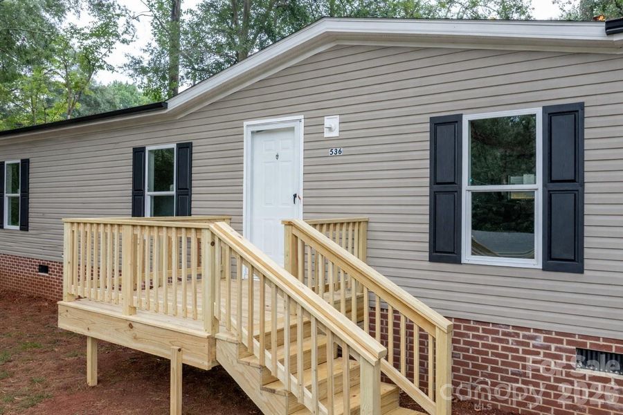 Exterior details and patio area of a home in , Lincolnton (Image 20).