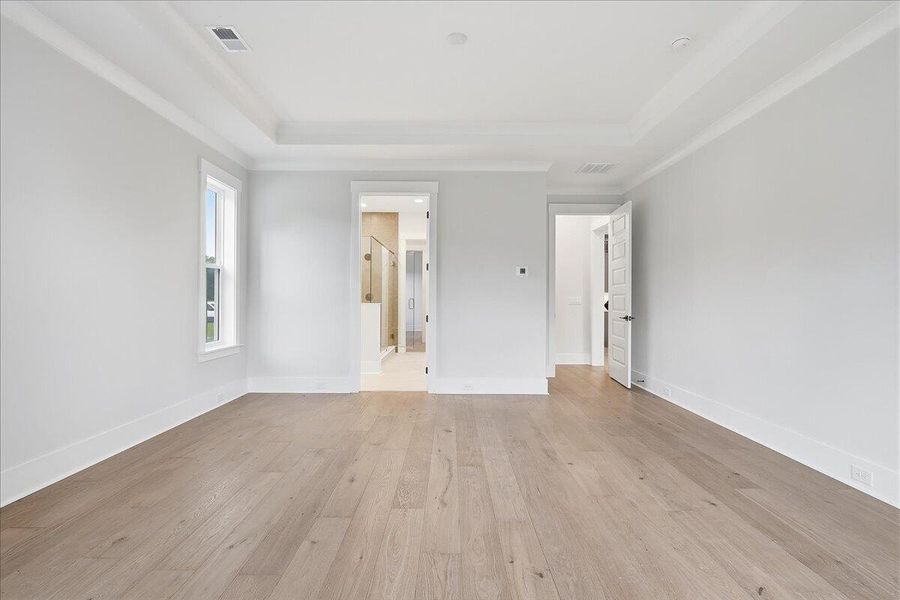 Spacious, unfurnished interior of a new home in , Summerville (Image 21).
