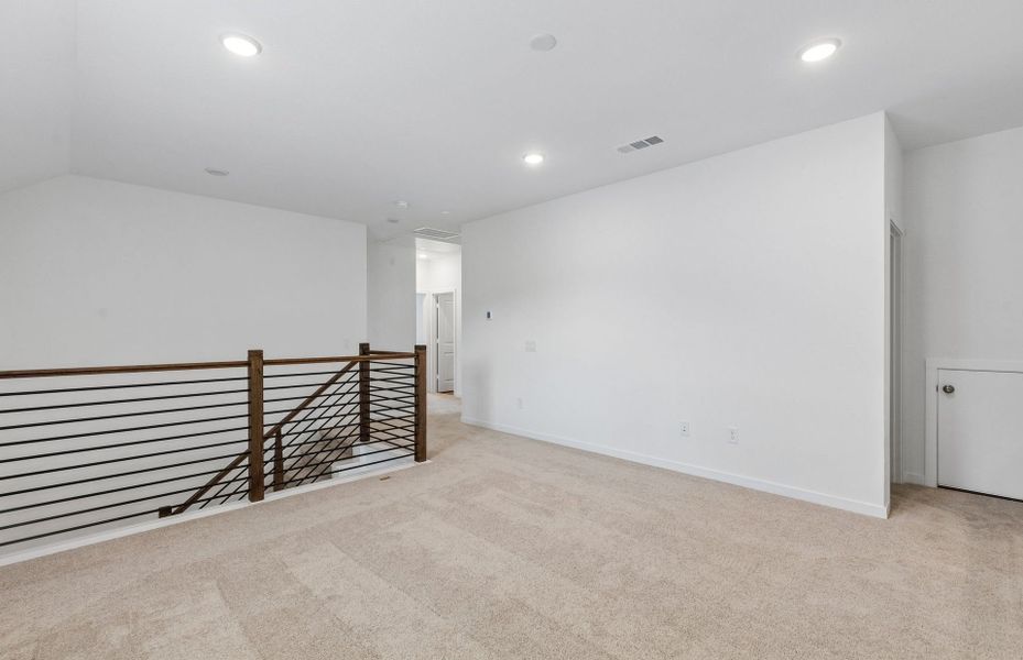 Spacious, unfurnished interior of a new home in Mavera, Conroe (Image 18). Spacious, unfurnished interior of a new home in Mavera, Conroe (Image 18).