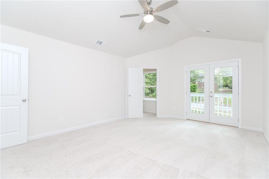 Spacious, unfurnished interior of a new home in , Atlanta (Image 21). Spacious, unfurnished interior of a new home in , Atlanta (Image 21).