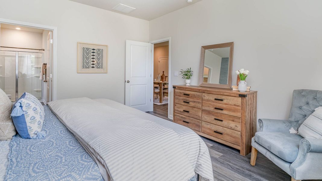 Representative furnished interior of a home built from the KENNER by D.R. Horton in Village Park, Oakland (Image 14).