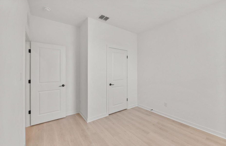 Spacious, unfurnished interior of a new home in Sunfield, Buda (Image 18). Spacious, unfurnished interior of a new home in Sunfield, Buda (Image 18).