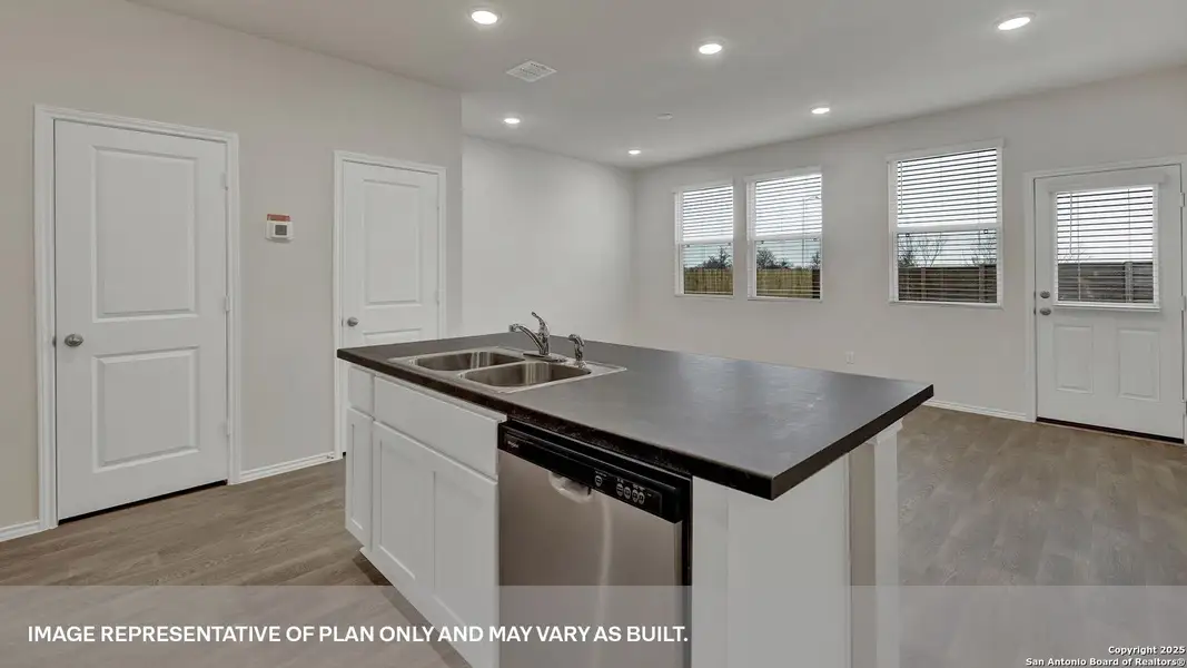 Furnished interior view inside a new home in Bollinger, Maxwell (Image 5).