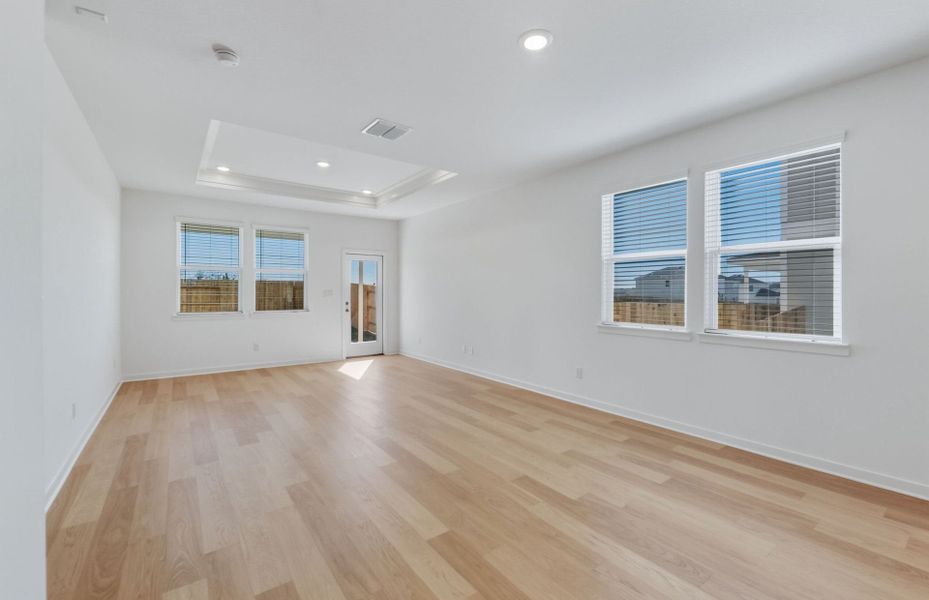 Spacious, unfurnished interior of a new home in Sunfield, Buda (Image 43). Spacious, unfurnished interior of a new home in Sunfield, Buda (Image 43).