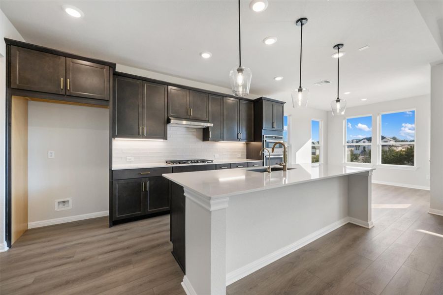 Representative images and renderings are for illustrative purposes. Actual structural options and design finished of home may vary.