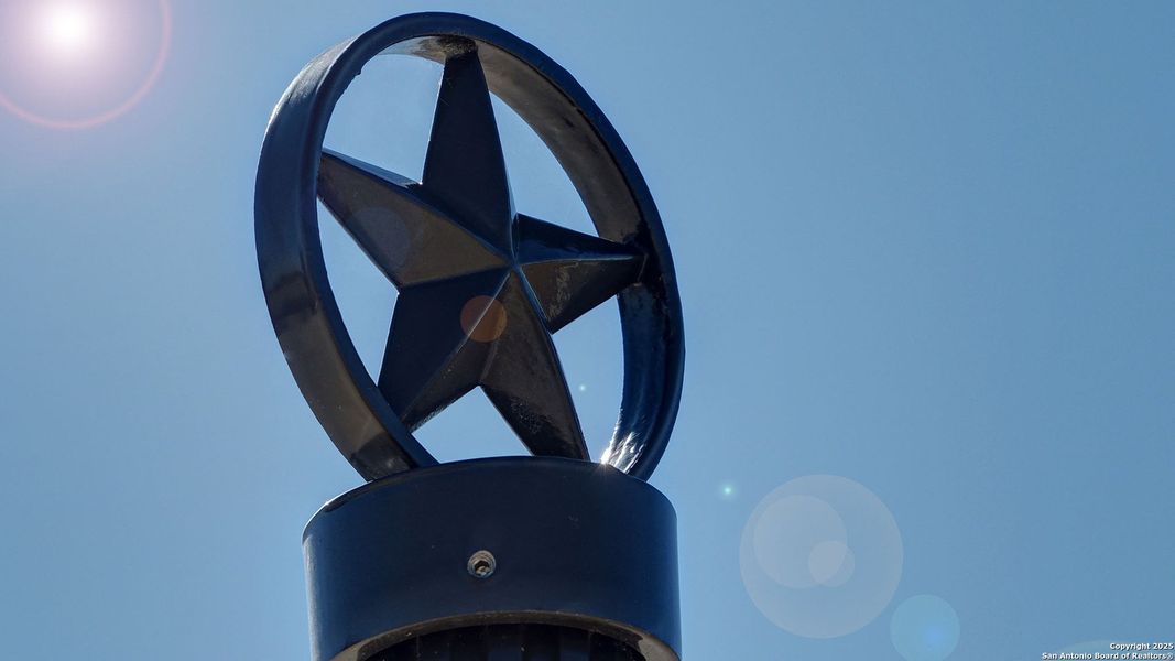 Image 5 of a home in Homestead 65'.