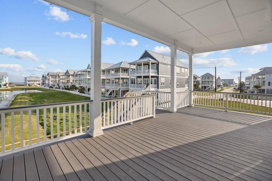 Exterior details and patio area of a home in , Galveston (Image 32).